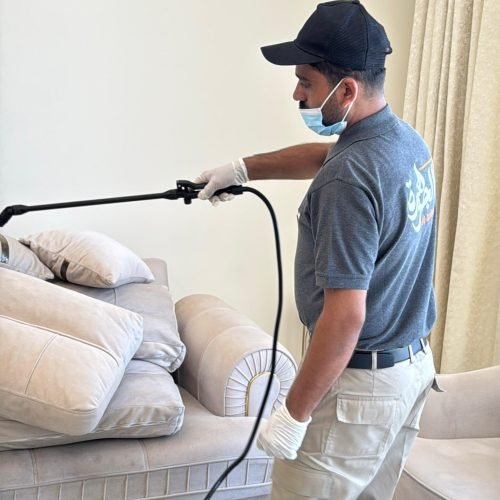 تنظيف الكنب في البحرين بواسطة شركة الجوهرة للتنظيفات